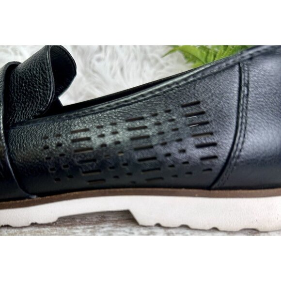 EARTH Loafer Women’s Size 9.5 Black Flat‎ Shoe Masio Leather Perforated Slip On - Picture 16 of 16